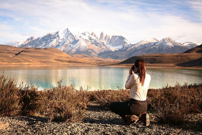 13-Day Best of Patagonia Tour from El Calafate to Ushuaia: Los Glaciares, Torres del Paine and Tierra del Fuego National Parks - Day 1 and Day 3 in El Calafate: settle in, then choose your sunset