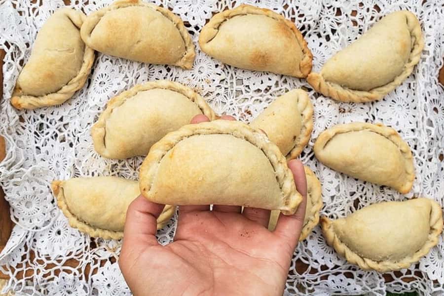 Argentinian Empanadas Cooking Experience in Palermo, Bs As - Language, Small Extras, and Instructor Energy