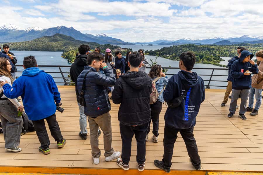 Bariloche: Circuito Chico, iconic postcards of Bariloche in a single tour - Cerro Campanario viewpoint: what you get, and what costs extra