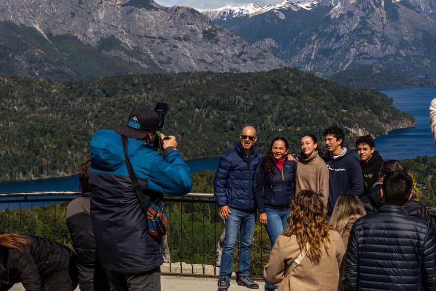 Bariloche: Circuito Chico, iconic postcards of Bariloche in a single tour - Peninsula walking stops: where Lake Moreno and the Andes show up
