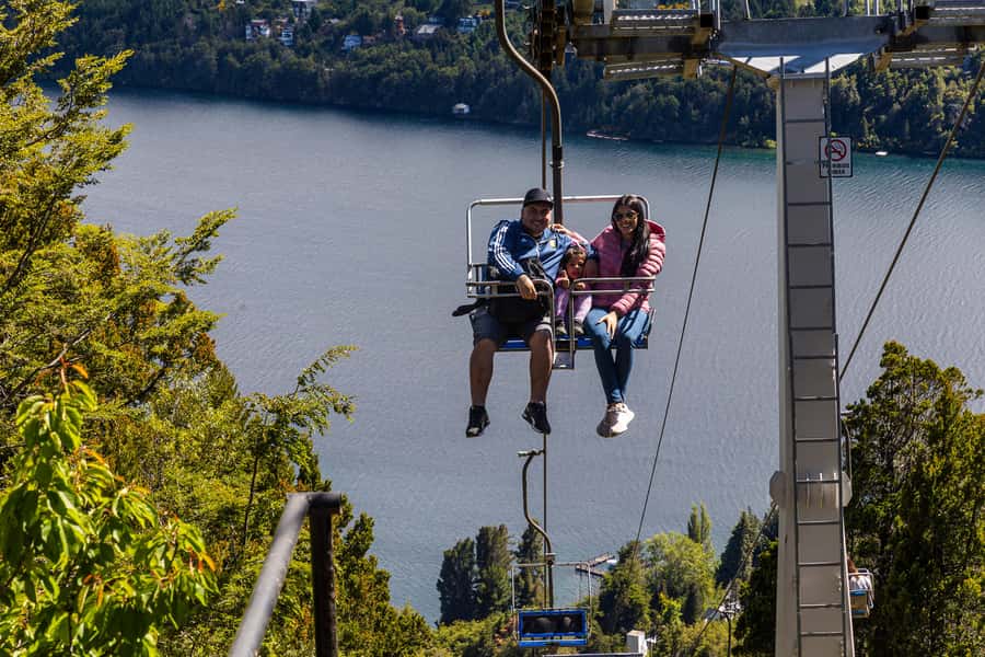 Bariloche: Circuito Chico, iconic postcards of Bariloche in a single tour - A note on guide style and language