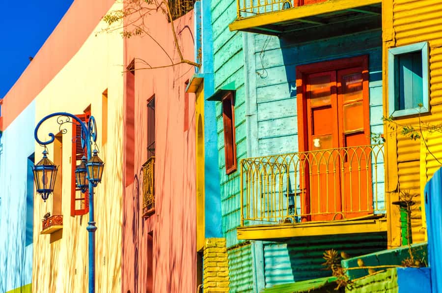 Boca tour: Tango, Soccer, Art and Immigration - Old Port and Plaza República de la Boca: Where the Story Starts