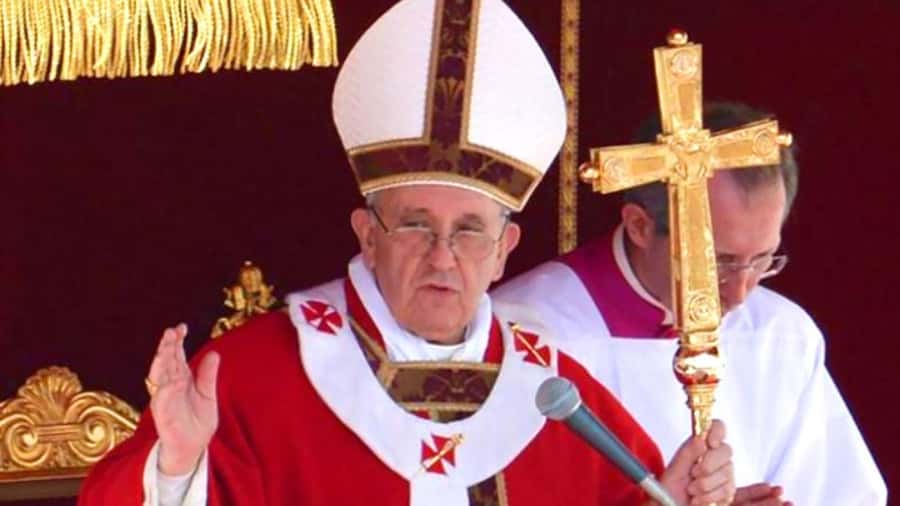 Buenos Aires 3-Hour Small Group Pope Francis Tour - Baptism at Mary Help of Christians and St Charles, Plus San Lorenzo Passion