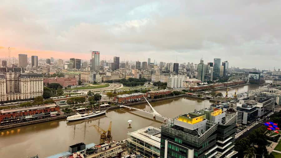 Buenos Aires After Dark: A City Lights & Sunset Experience - The Sunset Drink Finale: A Chic Bar Stop That You Choose Together