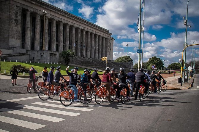 Buenos Aires Bike Tour: North Districts, Recoleta and Palermo - From Barrio Parque to Santa Fe Avenue: seeing real residential Buenos Aires