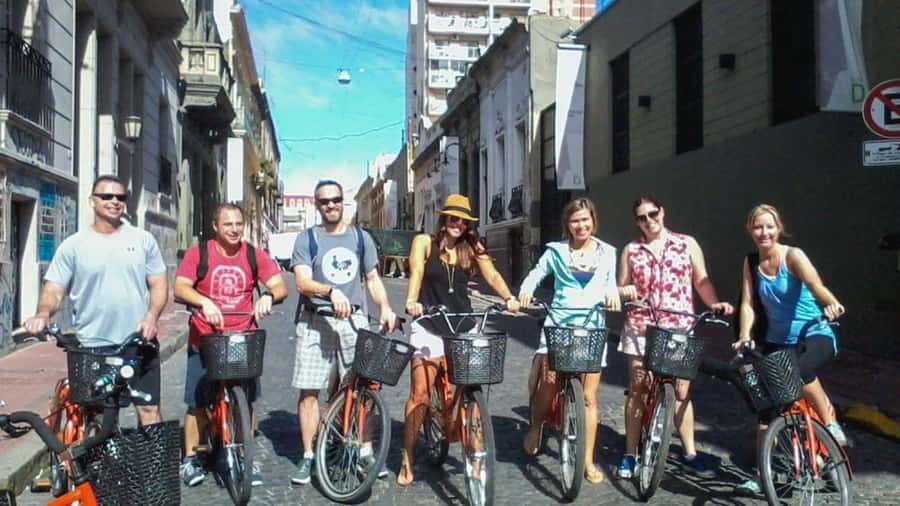 Buenos Aires Bike Tour: South or North Circuit - North Circuit: Puerto Madero, Recoleta Cemetery, Palermo Woods, ending in San Telmo