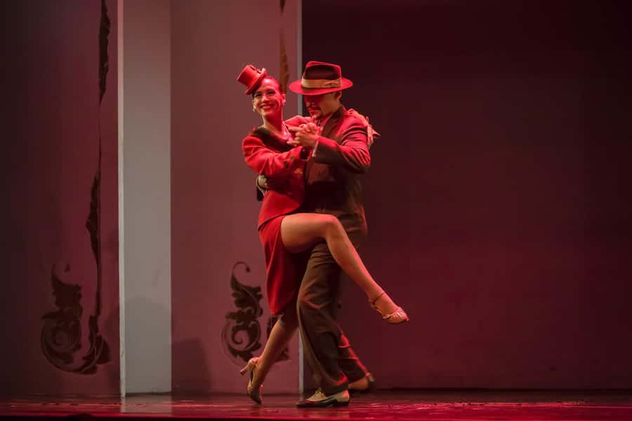 Buenos Aires: Café de Los Angelitos Tango Show & Dinner - The evening timeline: what happens, and when