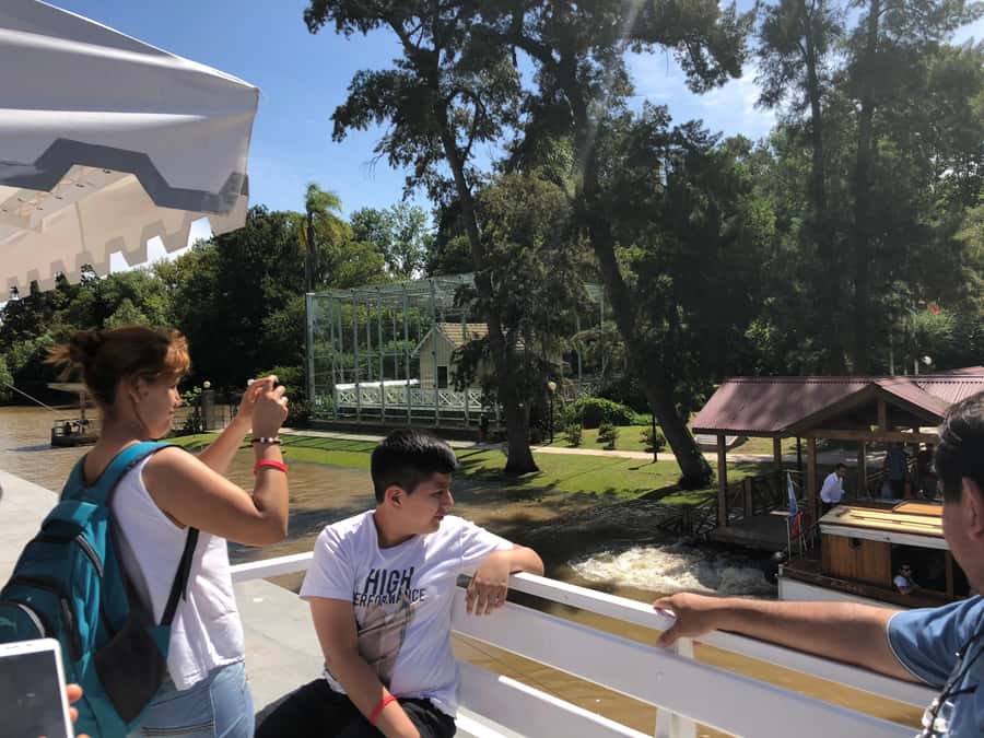 Buenos Aires: Classic Private Delta Tigre Boat Tour - How the guide turns the route into stories you can remember