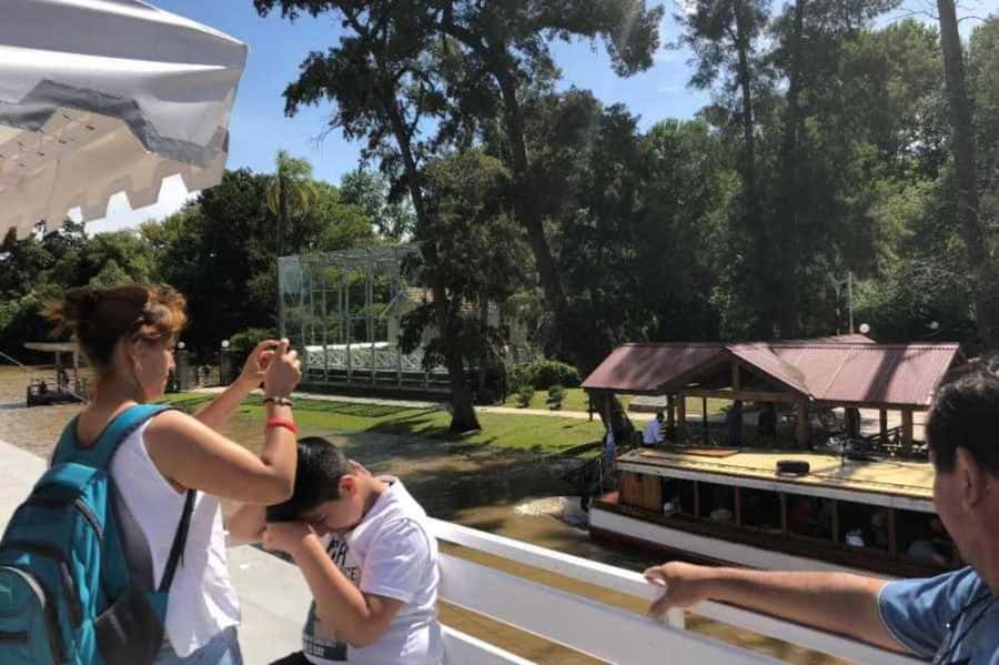Buenos Aires: Classic Private Delta Tigre Boat Tour - What to bring for comfort on a half-day Delta trip