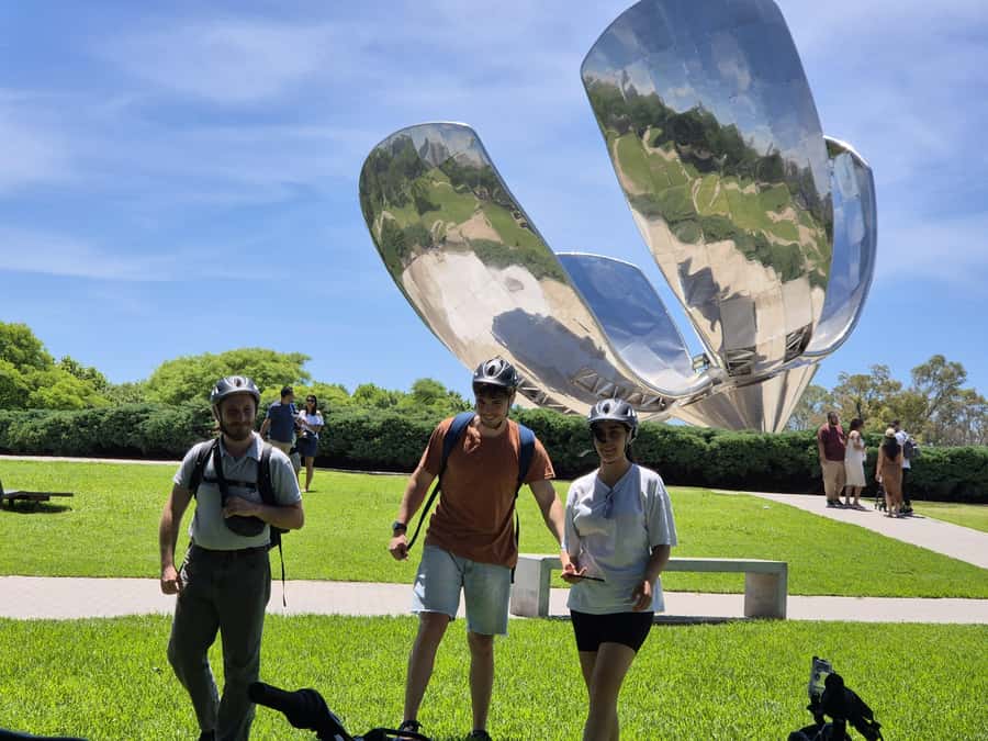 Buenos Aires: E-Bike Tour in the North Circuit of Buenos Aires - Meeting point and getting rolling in the right frame of mind