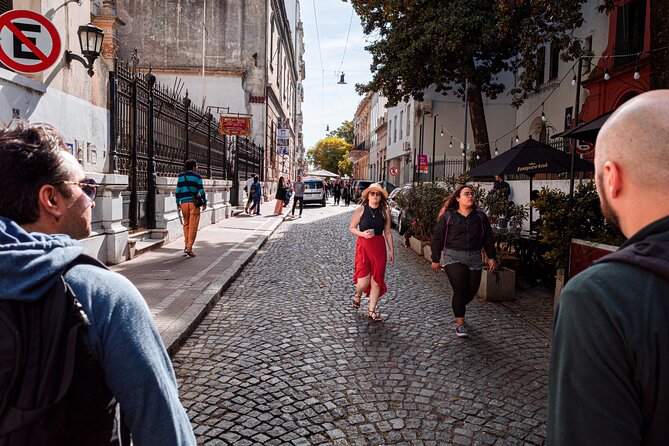 Buenos Aires for curious people - Parque Lezama: the first fort idea, then the layers