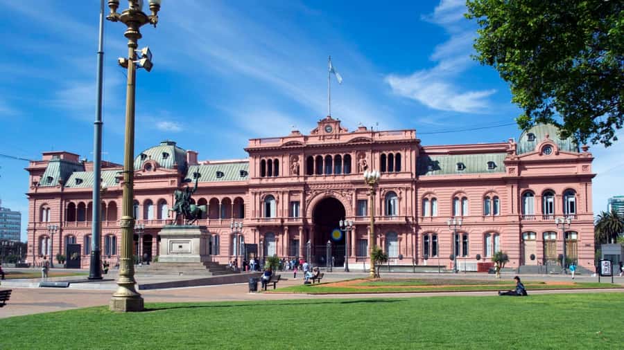 Buenos Aires: Half-Day Sightseeing Tour with 2 Stops - Plaza de Mayo: Where Argentina’s Story Shows Up in Stone