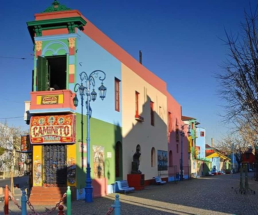 Buenos Aires : Highlights Walking Tour With A Guide - San Telmo cobblestones and tango roots, with street-level context