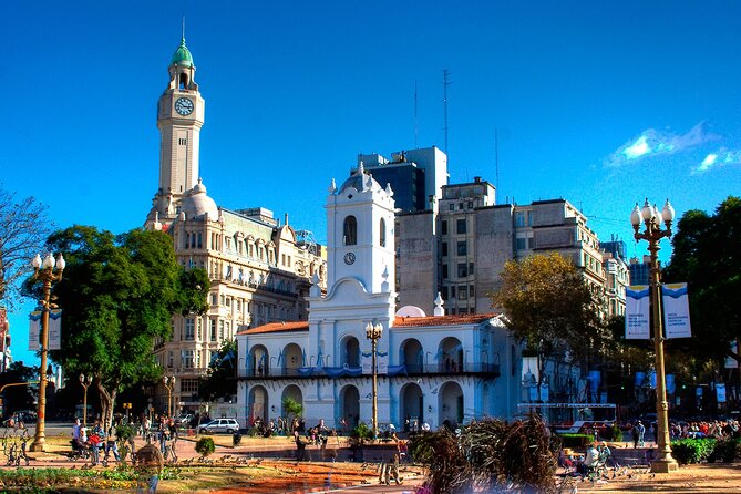 Buenos Aires Hop-On Hop-Off Bus, Free Walking Tours & Discounts - So, who should book this bus, and who should skip it?