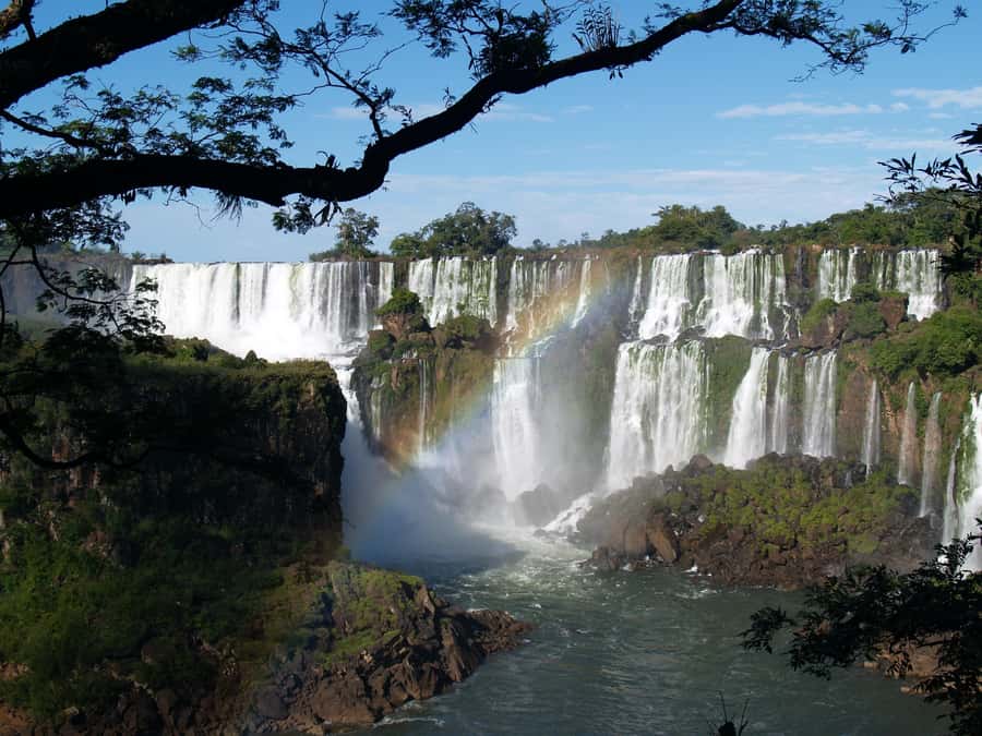 Buenos Aires: Iguazú Falls with Boat Ride & Optional Flight - Should You Book This Iguazú Falls Day Trip?