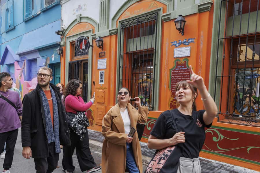 Buenos Aires: Local Foodie Adventure with Sherpa Food Tours - The Palermo walk: street art, low-rise streets, boutiques, and Q&A
