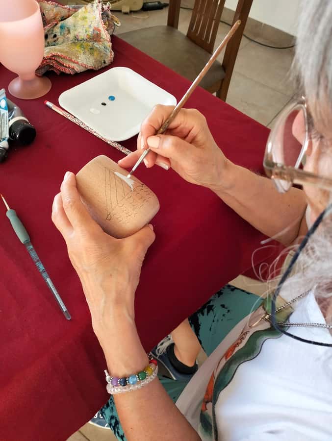 Buenos Aires: Mate & paint experience with pastry tasting - Meeting at Bonnie and Clyde bar, 50 meters to the atelier