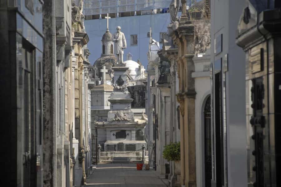 Buenos Aires Premium City Tour - Avenida Alvear and the Palaces Feeling: Why Some Streets Look Like They Mean Business