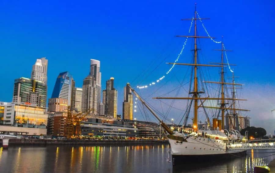 Buenos Aires Premium city tour with street food - A Small-Group Buenos Aires Loop With Street Food Included