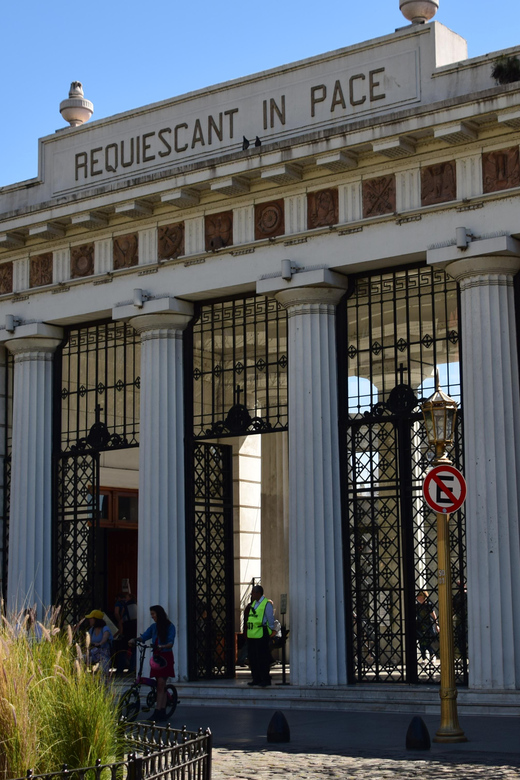 Buenos Aires: Private City Tour by Car with Hotel or Pickup - San Telmo markets and the flea market factor