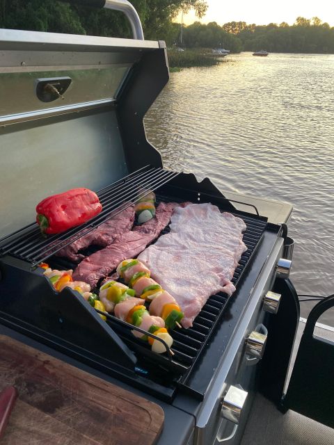 Buenos Aires: Private Delta Boat Tour with Barbecue onboard - Pickup and Timing: One-Car Coverage and the Real Logistics