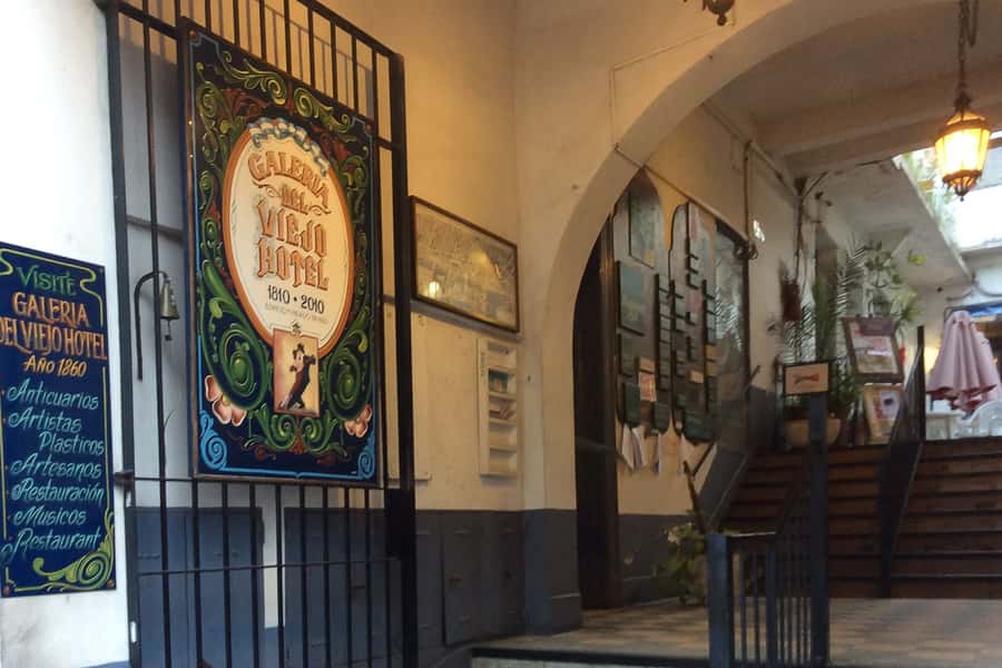 Buenos Aires Private Half-Day City Tour - Palermo and Recoleta: choosing between parks, elegance, and timing