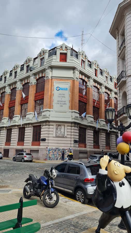 Buenos Aires: San Telmo, History, Bars, and Tango! - Plaza Dorrego and the antique-shop style of Defensa Street
