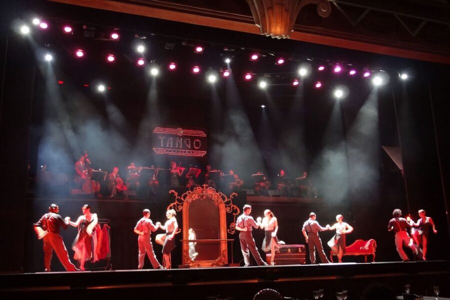 Buenos Aires Tango Porteño Show with optional Dinner - The Tango Porteño show: 1940s reign, live performers, and full production details