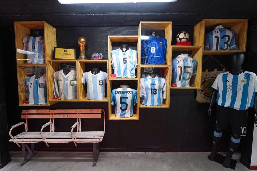 Buenos Aires: Visit to the Diego Armando Maradona Stadium - Small group, bilingual guide, and real day-to-day support