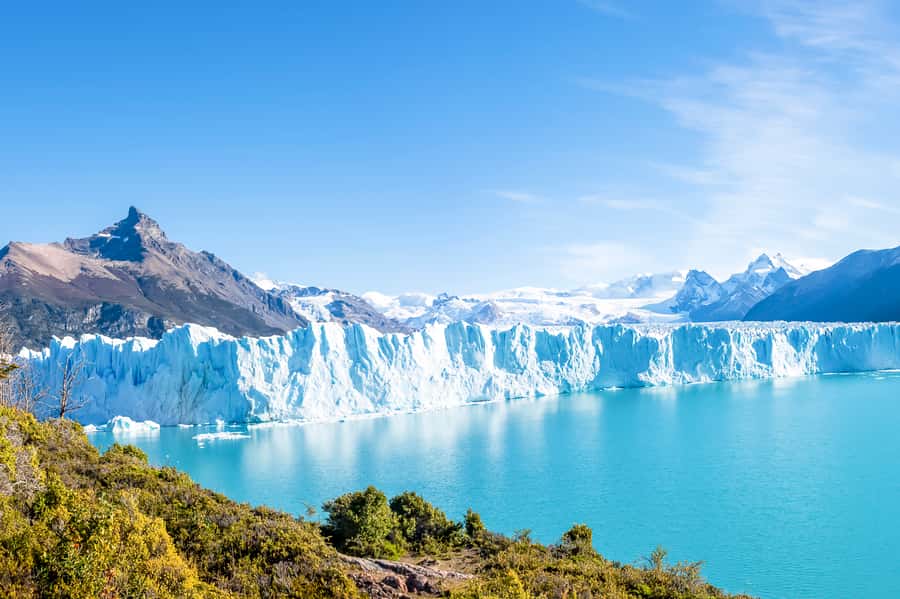 Calafate: Perito Moreno Glacier Guided Full-Day Tour - Curva de los Suspiros viewpoint: early wide-angle awe