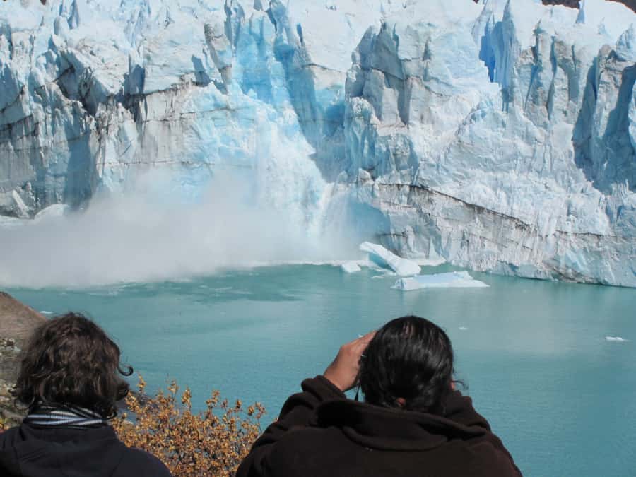 Calafate: Perito Moreno Glacier Guided Full-Day Tour - Walking balconies and footbridges: how to get the most out of your time