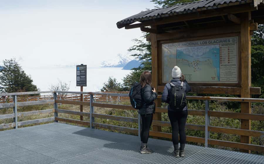 Calafate: Perito Moreno Glacier Guided Full-Day Tour - El Calafate to the glacier: Route 11 and Lake Argentino time