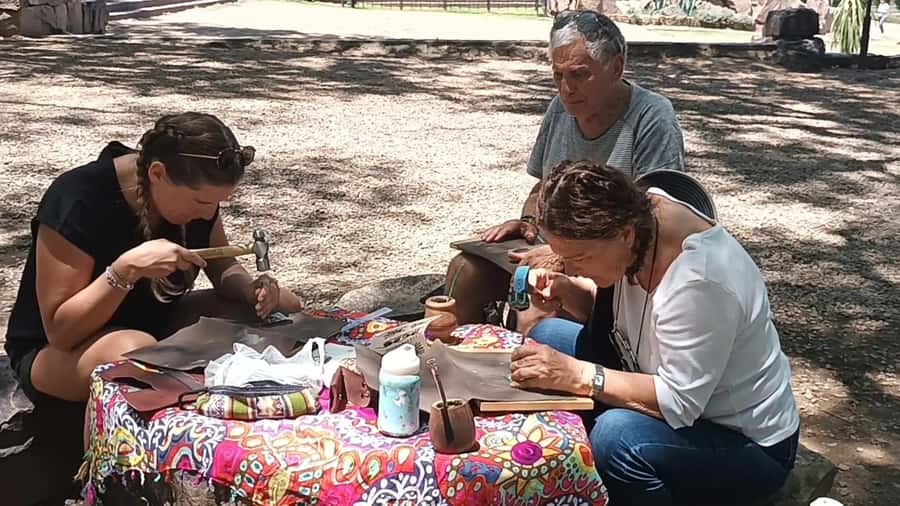 City of Salta: Alpaca and leather handicraft workshop in the open air! - The Materials: Why Alpaca Metal and Argentine Leather Are a Great Combo