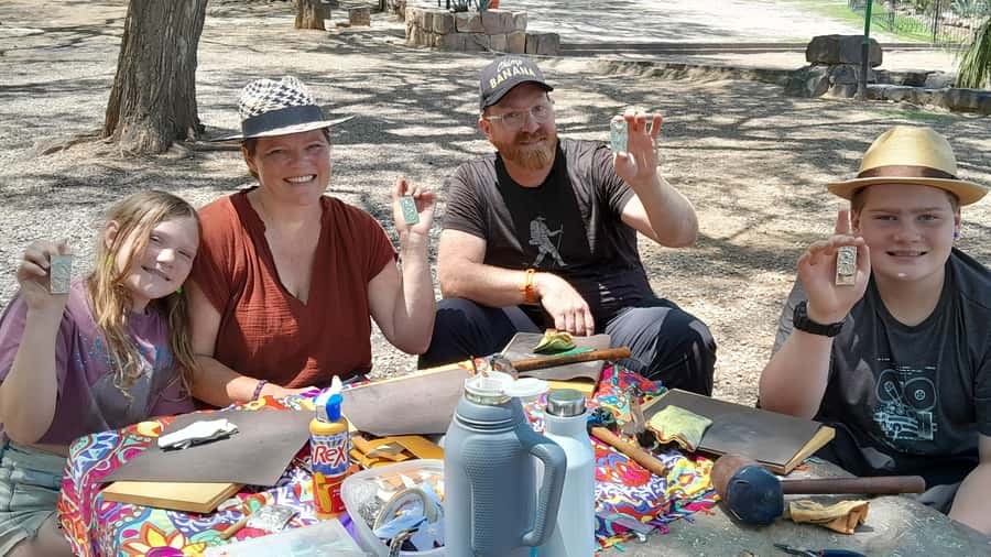 City of Salta: Alpaca and leather handicraft workshop in the open air! - How the Workshop Works: Carlos Teaches Embossing Step by Step