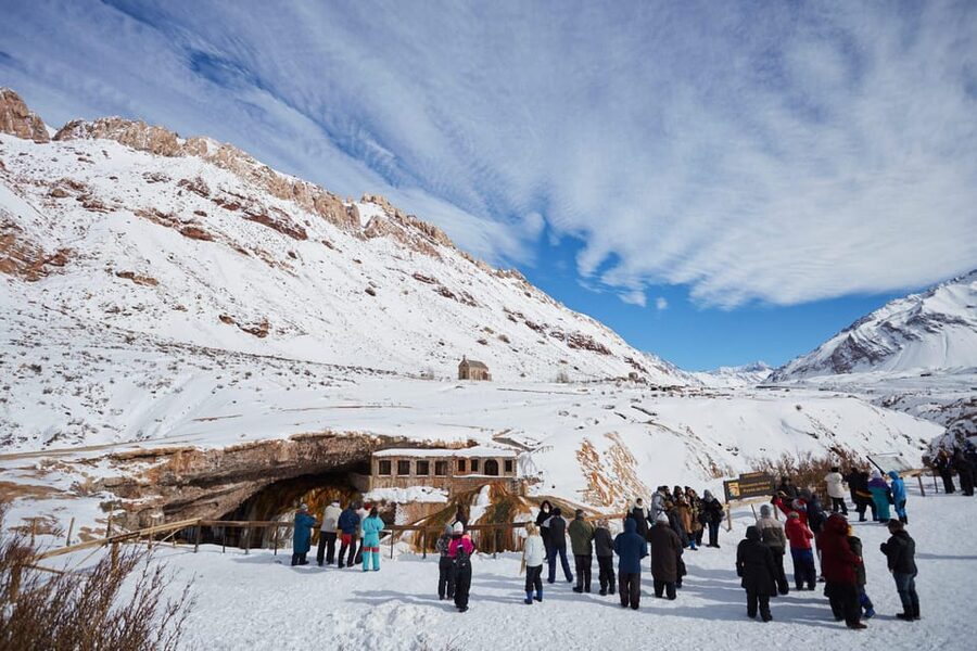 Classic Aconcagua Day Tour - Los Penitentes to Puente del Inca: ski scenery and UNESCO geology