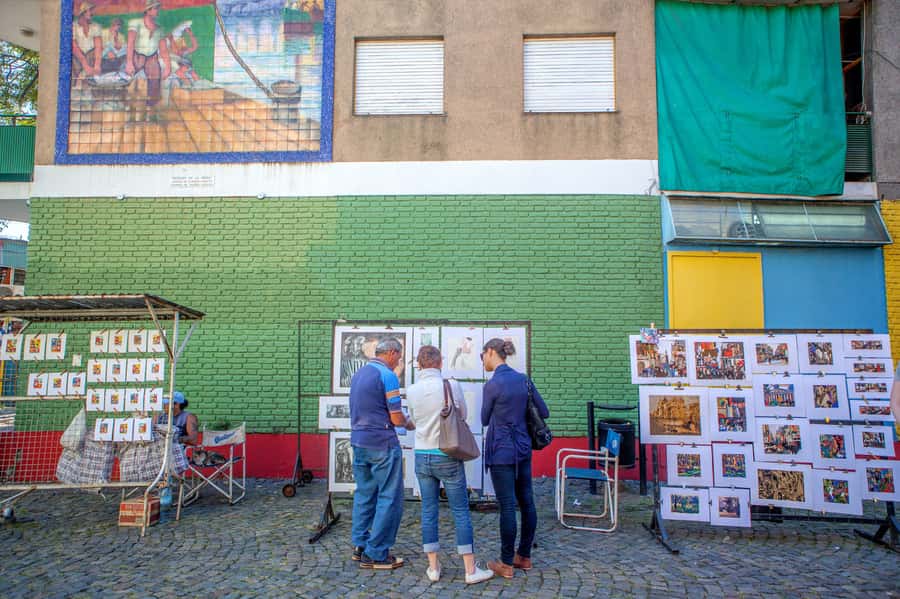 Classic City Tour of Buenos Aires: Neighborhoods and Emblems - A Fast Sampler of Buenos Aires: Neighborhoods with Real Personality