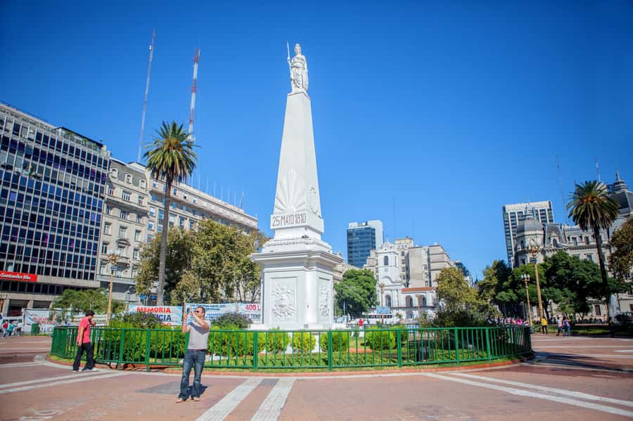 Classic City Tour of Buenos Aires: Neighborhoods and Emblems - San Nicolás and Montserrat: Theater, Government, and Old Stones