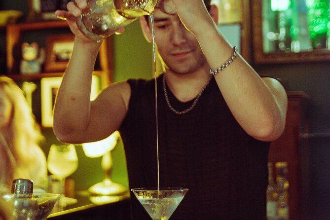 Cocktail tour in Buenos Aires - Buenos Aires in 3 hours, built for cocktail people