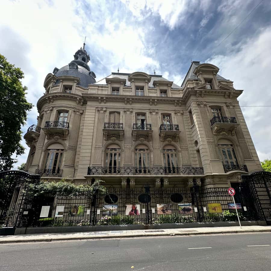 Discover Recoleta, Buenos Aires' Little Paris - Facultad de Derecho (UBA) and the quick photo you’ll actually want