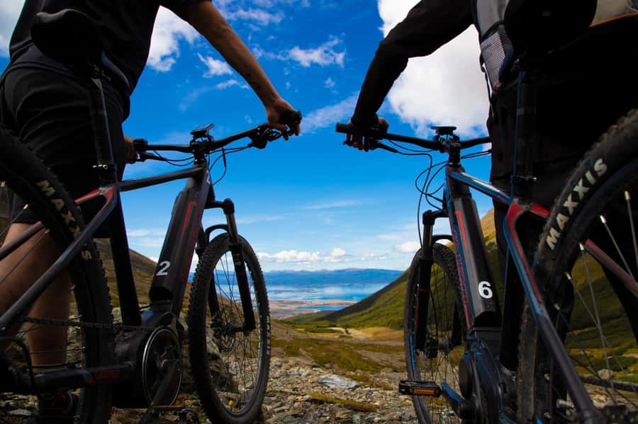 E-BIKE Beagle Viewpoint - The Route: From Ushuaia reserves to Glacier Country