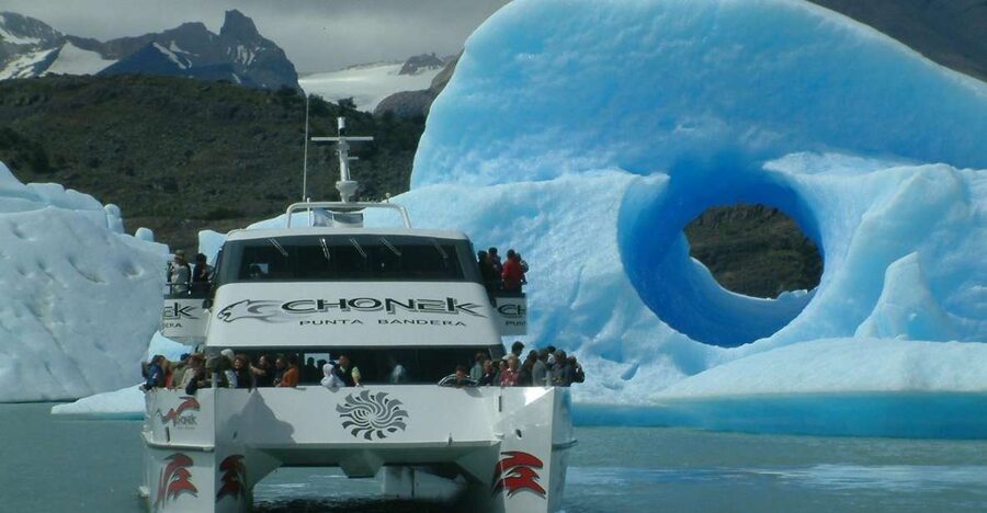 El Calafate: All Glaciers Boat Trip - Spegazzini Refuge: terrace time plus optional lunch