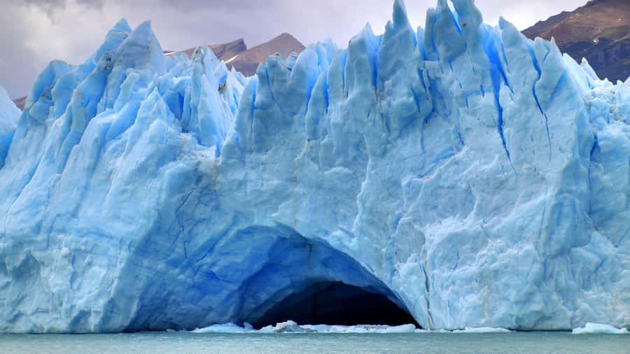 El Calafate: Glacier Cruise & Trekking at Estancia Cristina - Weather Reality in Southern Patagonia: Plan Like a Pro