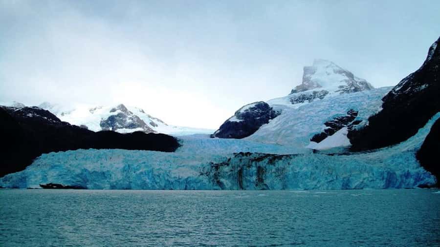 El Calafate: Lake Argentino Upsala Channel Glaciers Cruise - Lake Argentino North Arm: the route that keeps the views coming