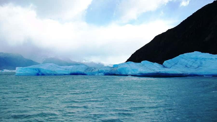 El Calafate: Lake Argentino Upsala Channel Glaciers Cruise - Upsala Channel: icebergs, dramatic scale, and the safety limits