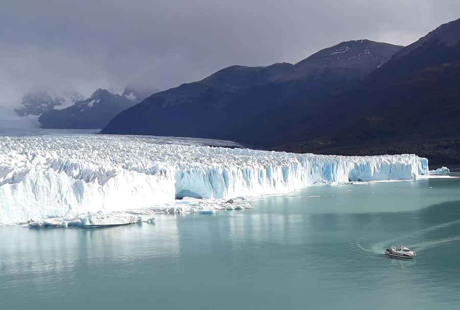 El Calafate: Perito Moreno Glacier, Boat Cruise & Glaciarium - Glaciarium the next day: learning mode after the wow