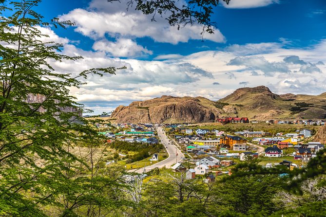 El Chaltén with Trekking from El Calafate - Two short guided walks that actually fit a day trip