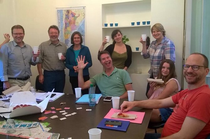 English Classes with Native Teachers - Meeting Point and Timing: Finding Vamos Academy Spanish School