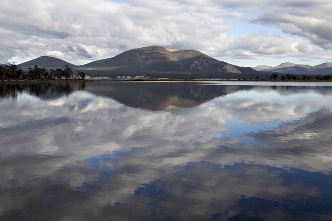 Escondido and Fagnano Conventional Lakes - From Ushuaia pickup to lake viewpoints, the timing that matters