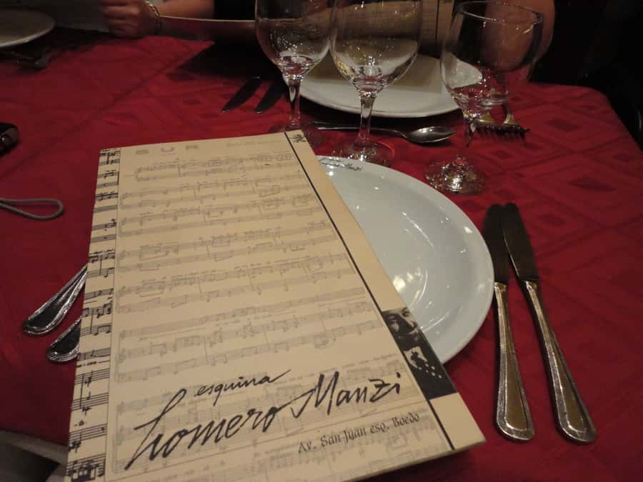 Esquina Homero Manzi Dinner and Tango Show - Hotel Pickup and the Meeting Point on Av. San Juan