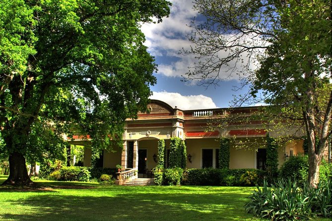 Estancia Gaucho Day at Buenos Aires - San Antonio de Areco craft time: silversmiths and chocolate, short but smart